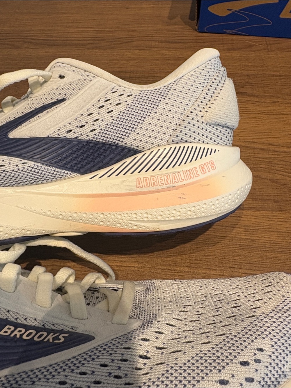 Brooks Running Adrenaline GTS 24 - Picture 8 of 14